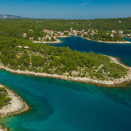 Plage Cachee - Glamping Vrboska Eksteriør bilde
