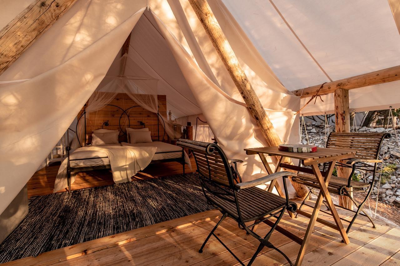 Plage Cachee - Glamping Vrboska Eksteriør bilde