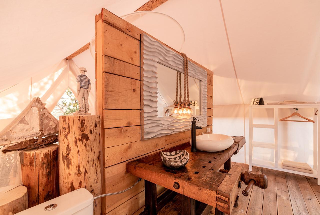 Plage Cachee - Glamping Vrboska Eksteriør bilde