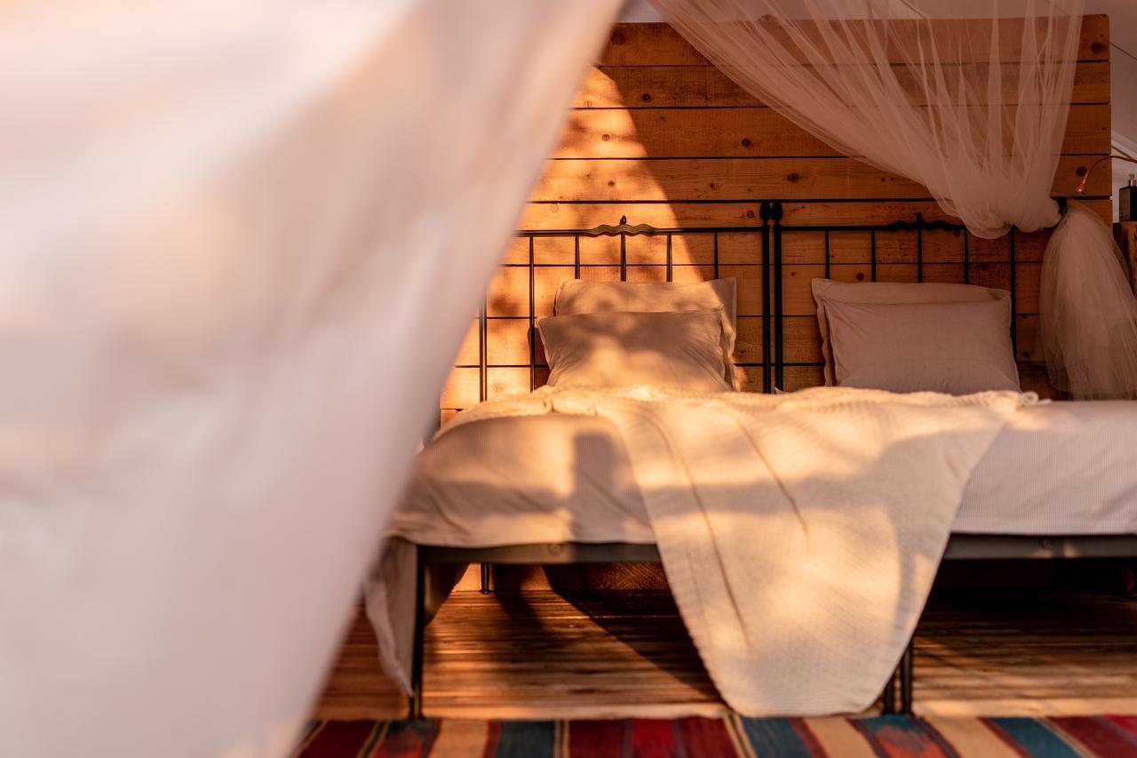 Plage Cachee - Glamping Vrboska Eksteriør bilde