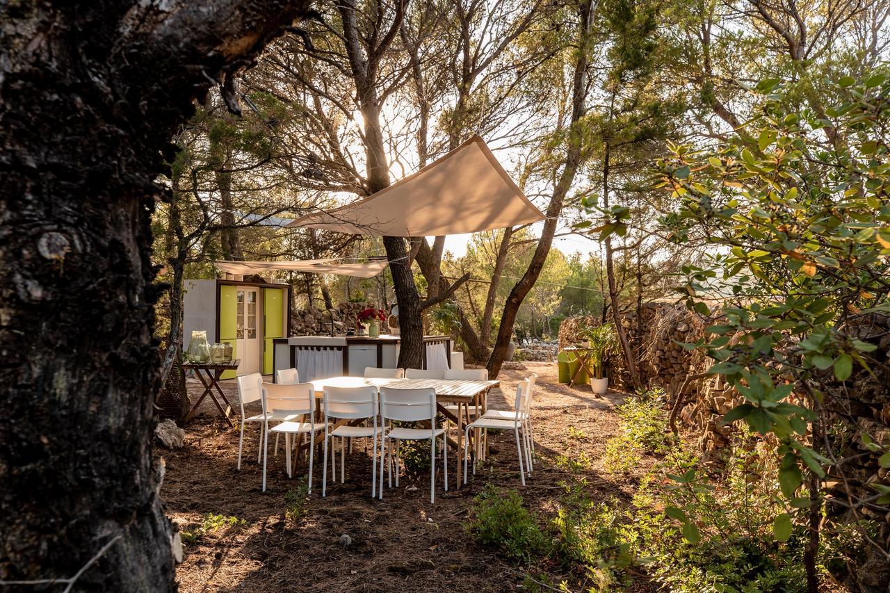 Plage Cachee - Glamping Vrboska Eksteriør bilde